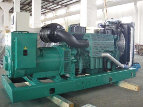 城中便携静音：租赁无声发电机组，便携式解决能源需求